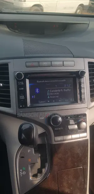 Photo - Factory Followcome Radio Screen Toyota Venza