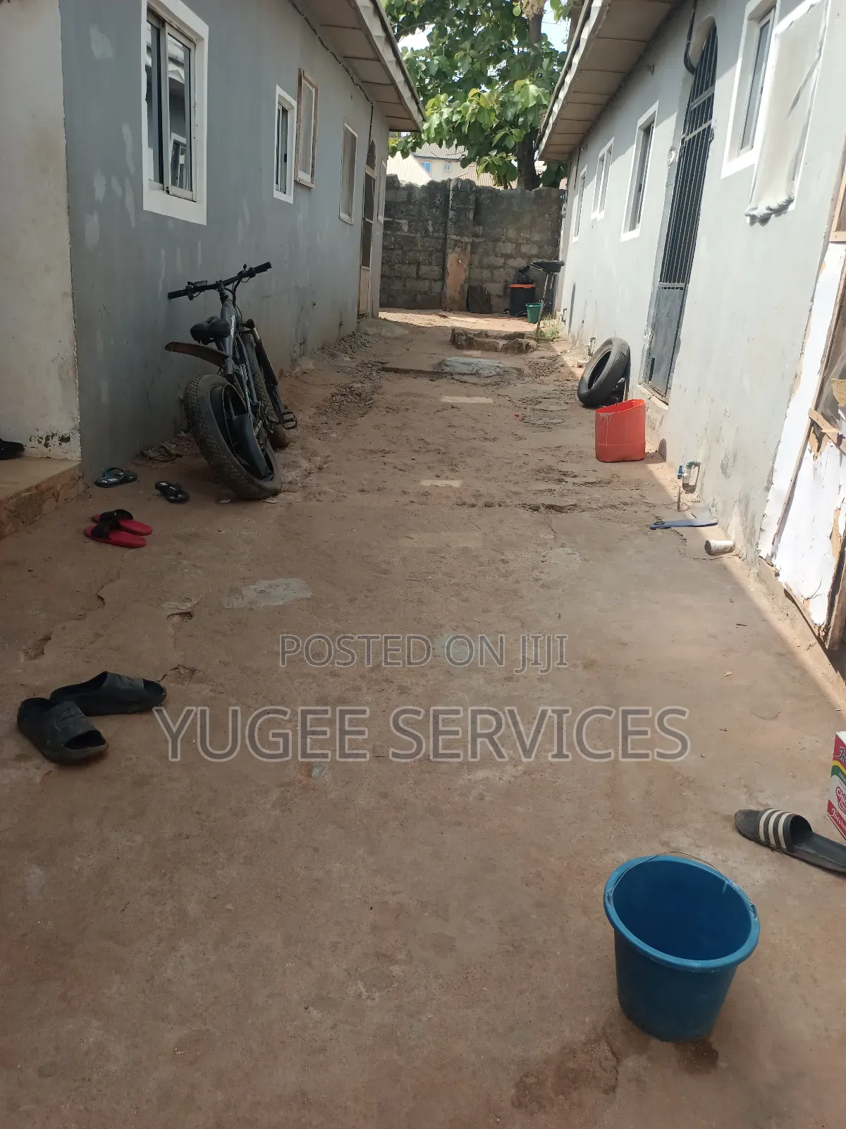 1bdrm Block of Flats in Okpanam Rd, Oshimili South for rent
