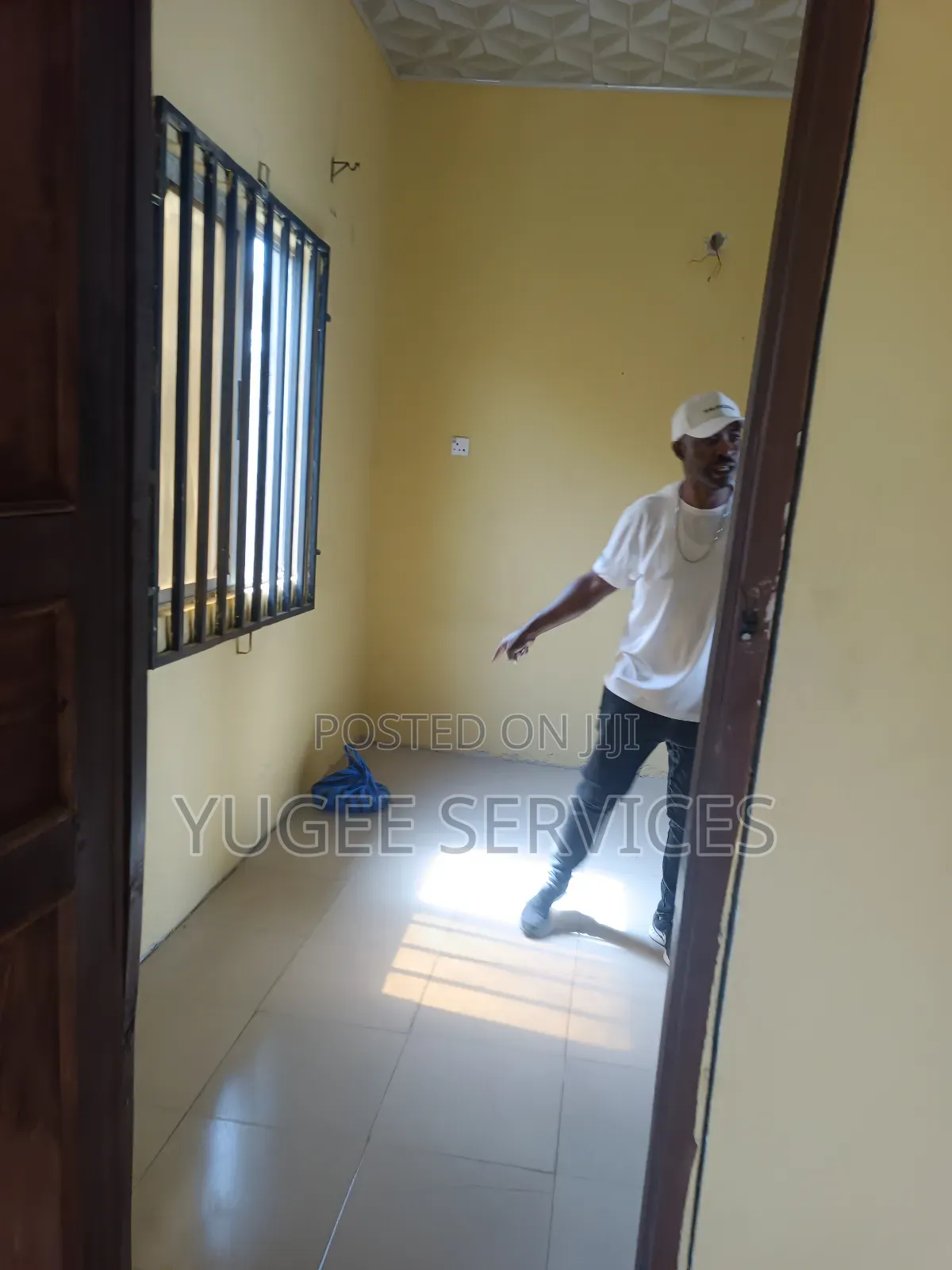 1bdrm Block of Flats in Okpanam Rd, Oshimili South for rent