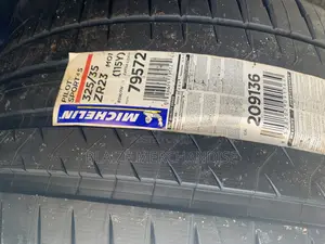 325/35zr23 Michelin Tyre