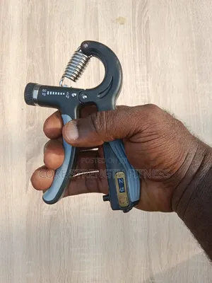 Adjustable Hand Grip/Strengthener With Counter And Regulator