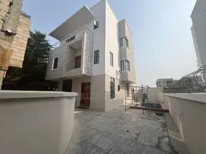 5bdrm Duplex in Lekki Phase 1 for sale