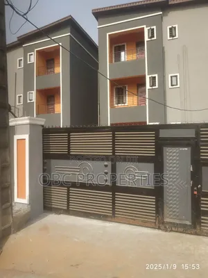 Furnished 3bdrm Block of Flats in Soluyi for sale