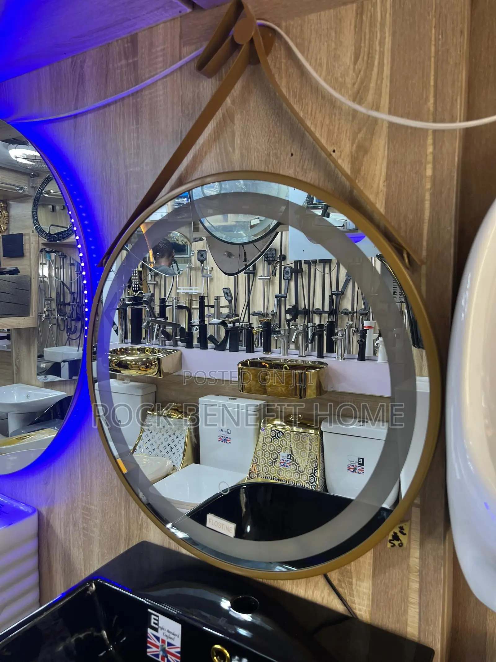 Gold Mirror With Light