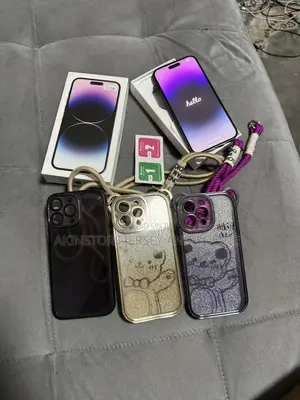 Photo - Apple iPhone 14 Pro Max 512 GB Purple