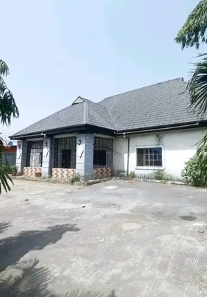 Photo - 4bdrm Bungalow in Dr Peter Odili , for sale