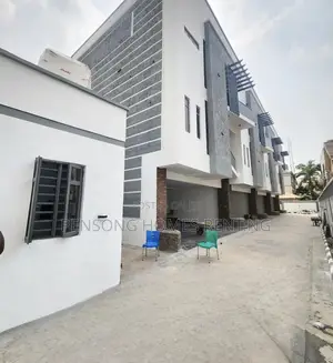 4bdrm Duplex in Victoria Island for rent