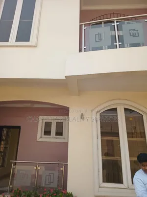 3bdrm Duplex in Ikeja GRA for rent