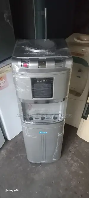 Three Taps Water Dispenser With Fridge