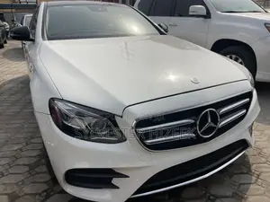 Mercedes-Benz E300 2017 White