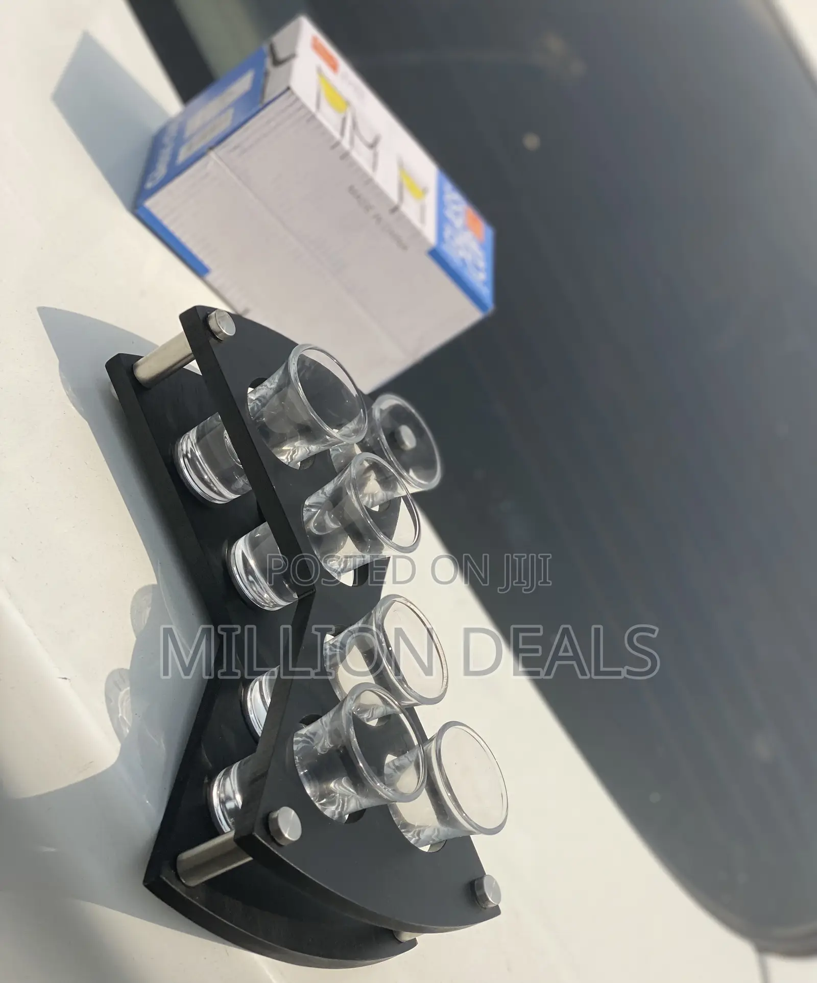Unique Tequila 6 Holes Rack N 6 Pieces Glasses Cup
