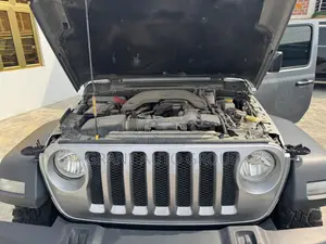 Jeep Wrangler Sport 4x4 2018 Silver