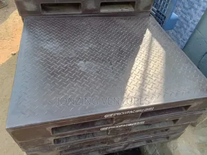 Heavy Duty 35kg Rubber Pallets
