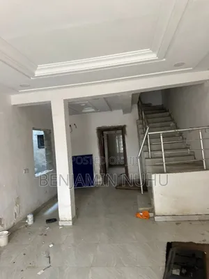 3bdrm Townhouse/Terrace in Creek Haven, Lekki for Sale
