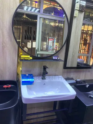 English Cabinet Basin With Mirror