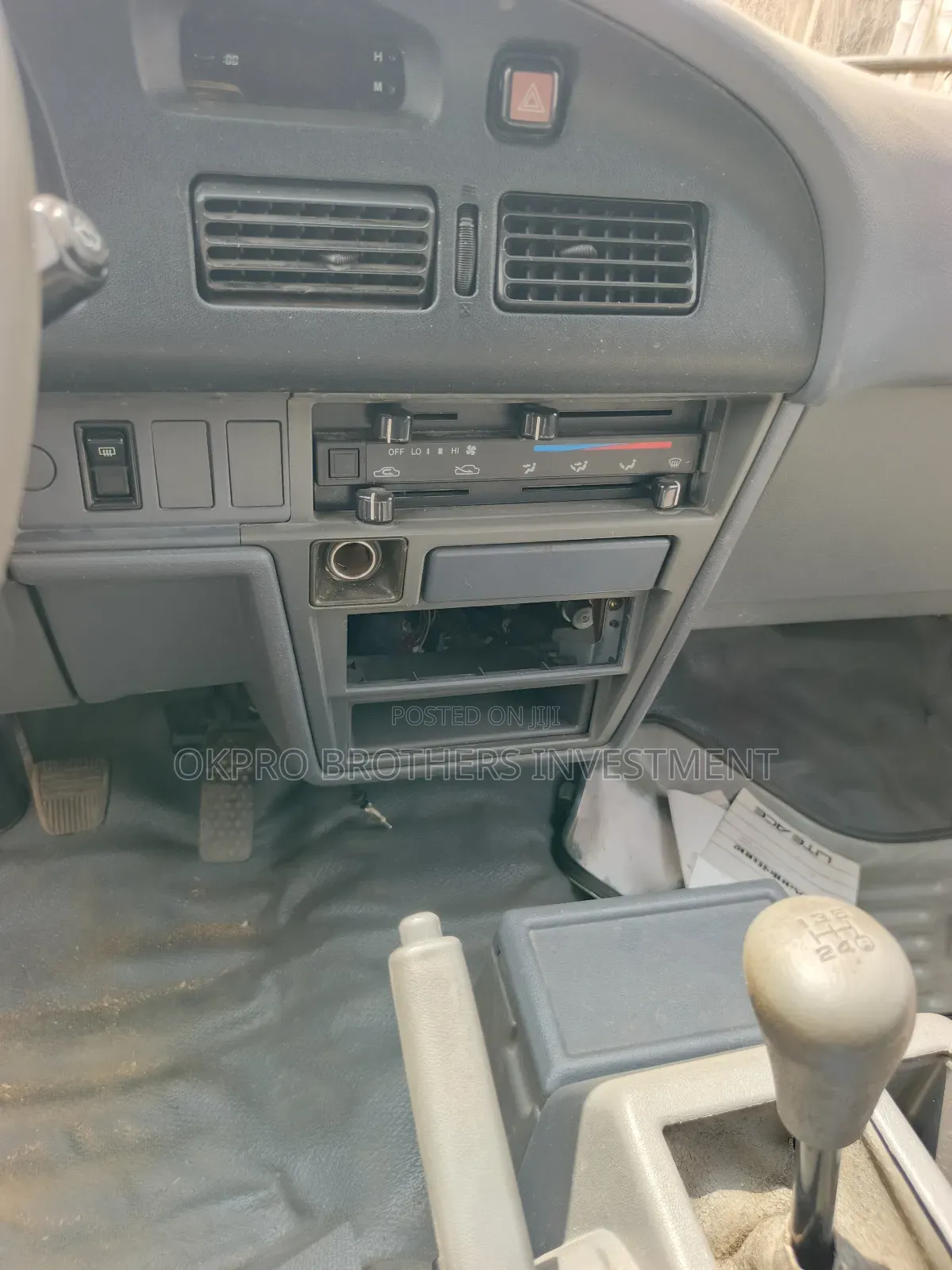 Toyota Lite-Ace 1993 White
