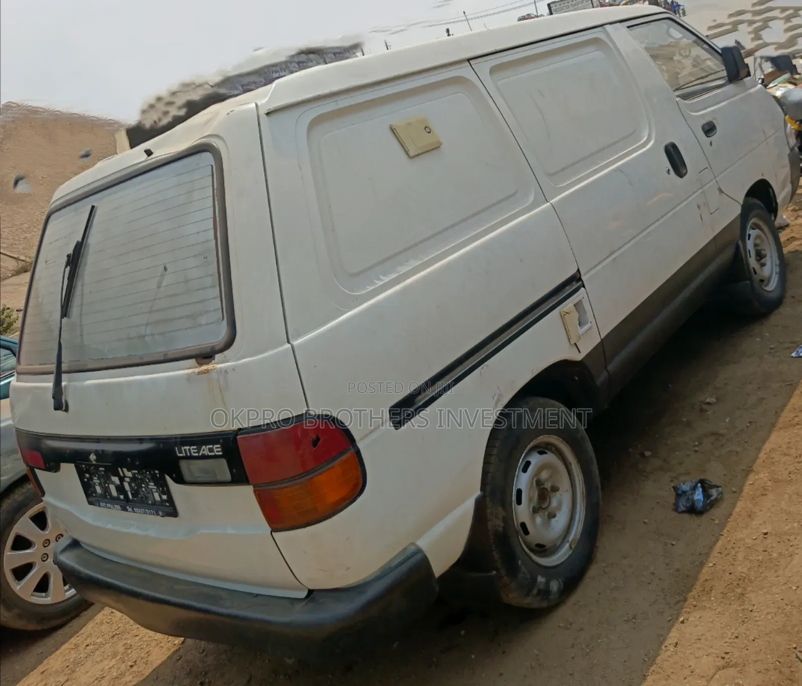 Toyota Lite-Ace 1993 White