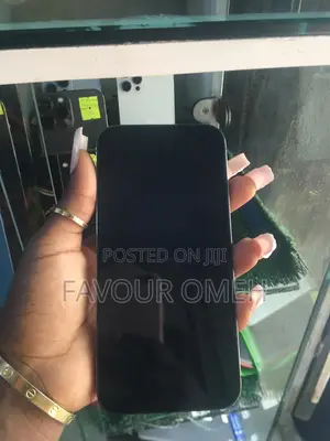 Photo - Apple iPhone 14 Pro Max 128 GB Purple