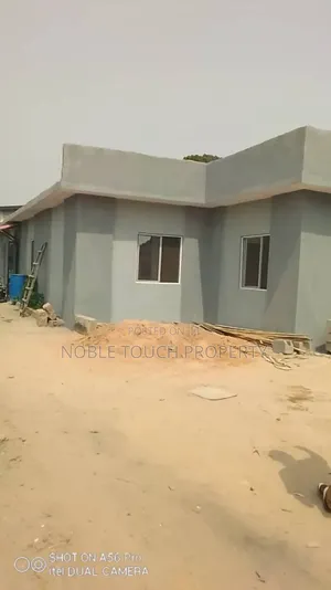 Photo - Mini Warehouse Along The Major Road
