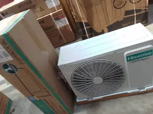 Unique 1.5hp AC (White) Hisense