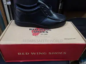8207 Redwings Safety Shoe