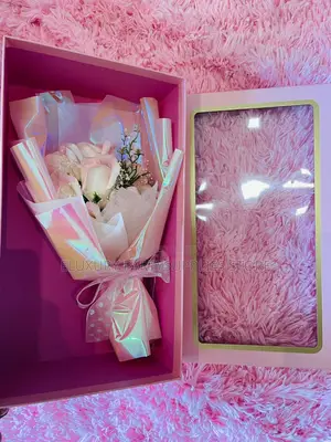 Flower Bouquet Gift Box
