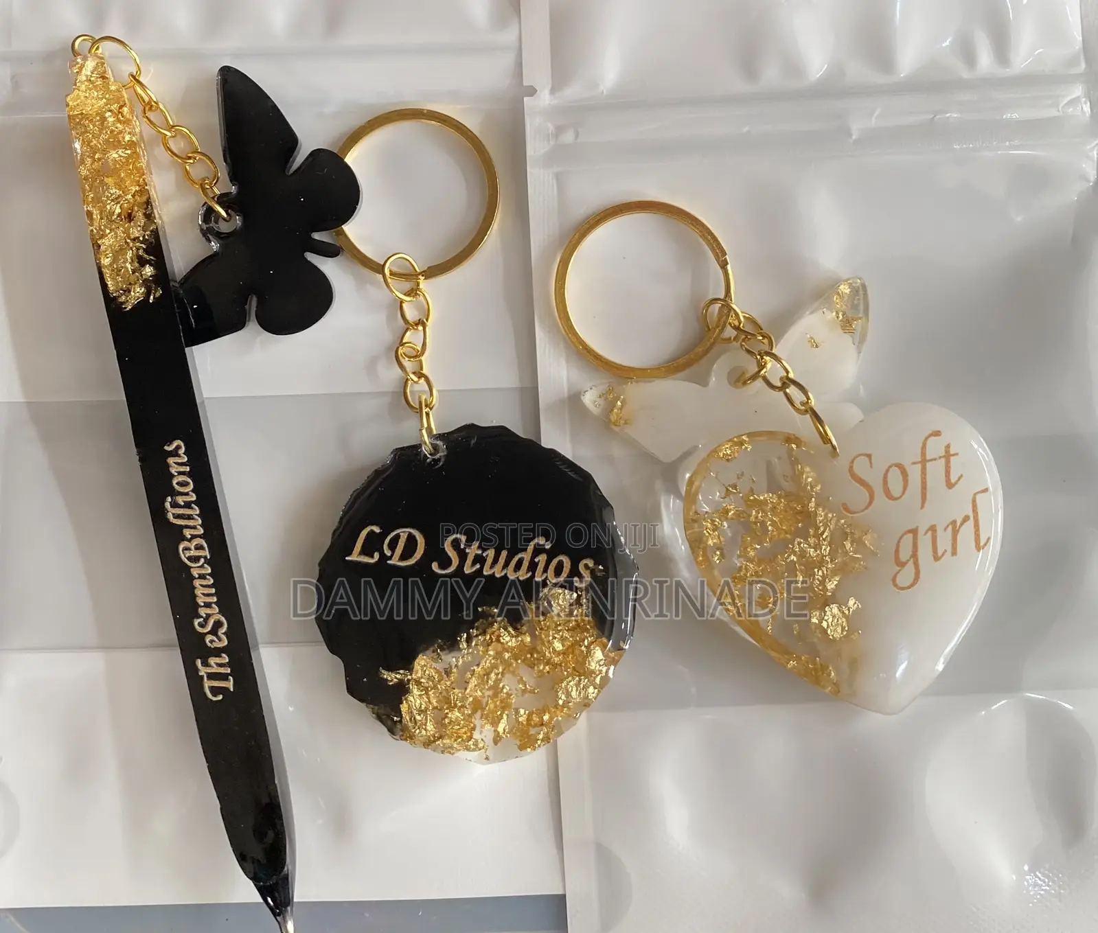 Resin Souvenirs