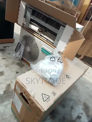The Unique Hisense 1.5hp Inverter AC (Remote)