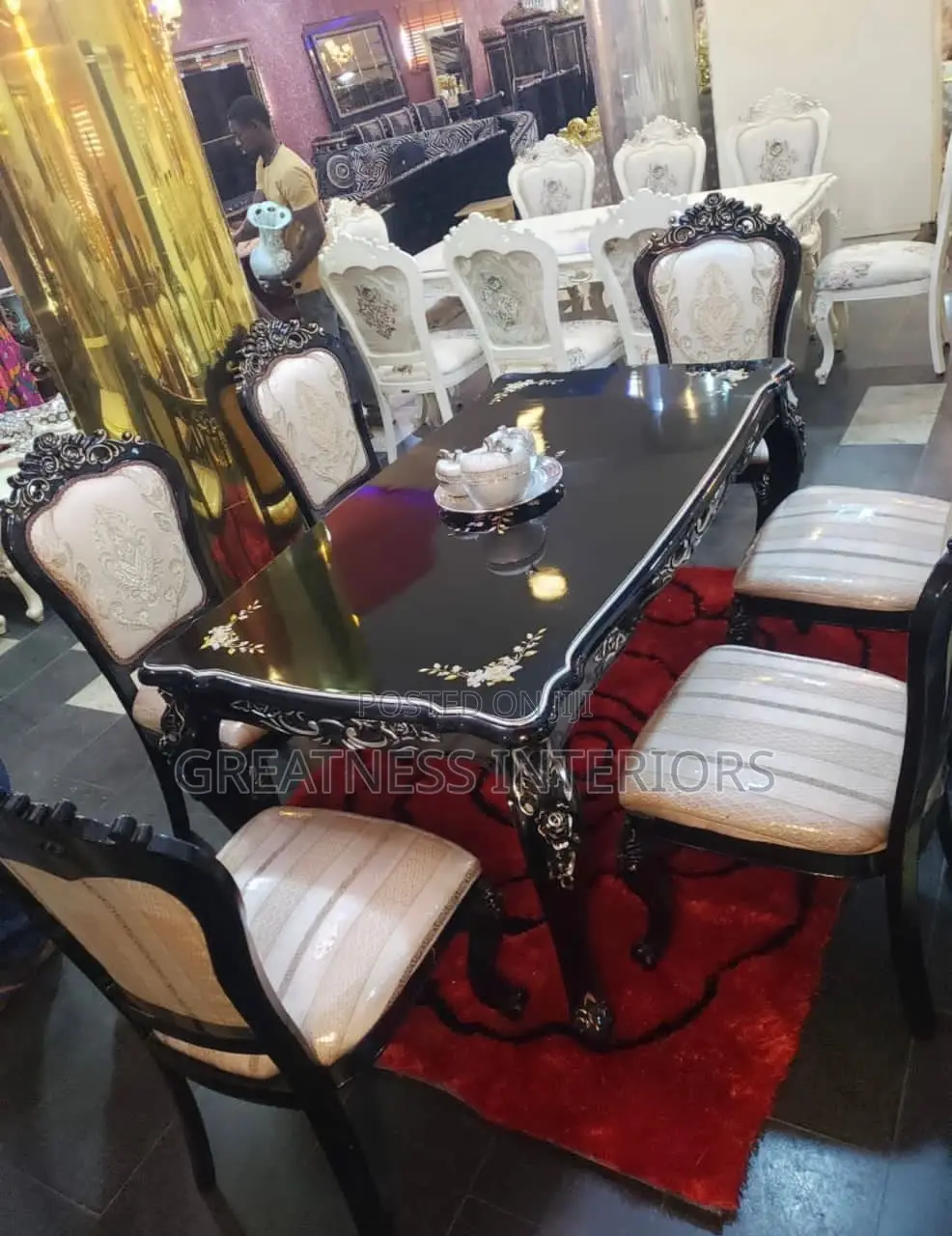 High Quality Unique Dining by 6 Seaters