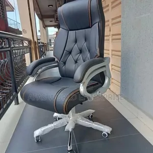 Beautiful Luxury Office Chair