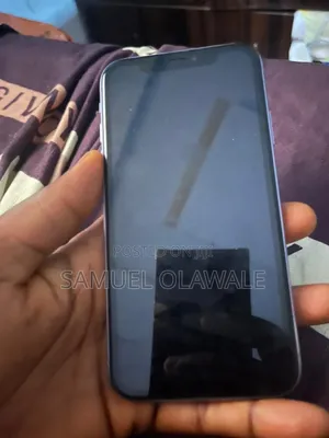 Photo - Apple iPhone 11 64 GB Purple