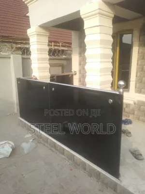 Photo - Perfect 10m Grey Glass