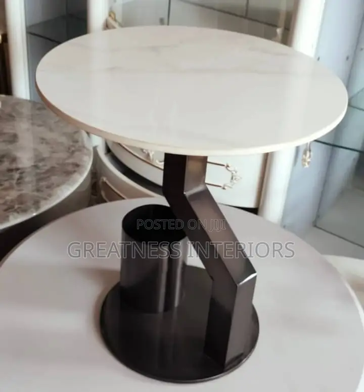 Top Quality Sophisticated Side Table