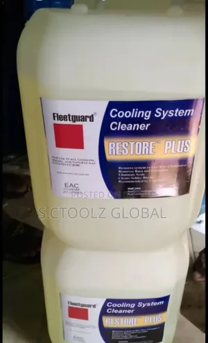 Fleetguard Restore PLUS Cooling System Cleaner