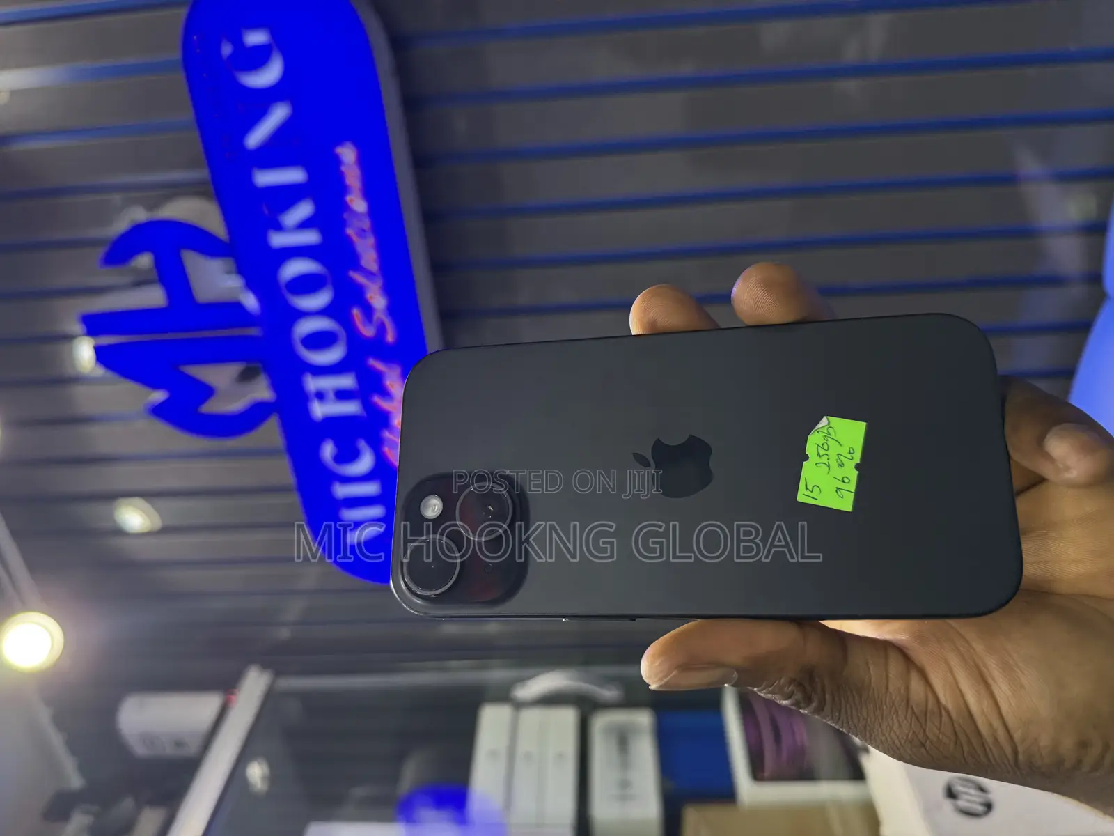 Apple iPhone 15 256 GB Gray