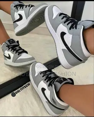 Photo - Nike Canvas