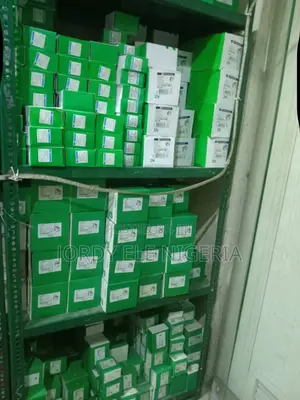 SCHNEIDER CONTACTOR D09-D95 F500 3pole 4pole.