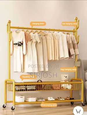 Luxury Clothing Hanger With Storage Basket