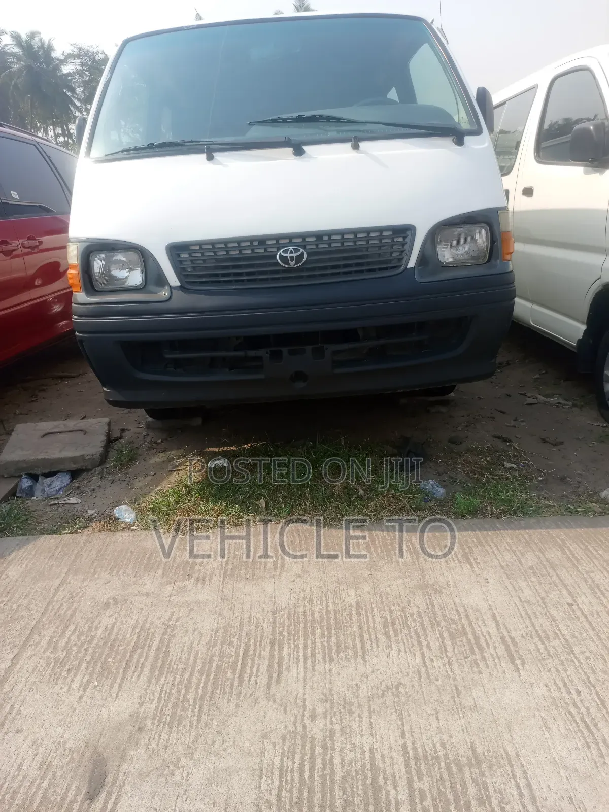 Toyota HiAce 2005 White