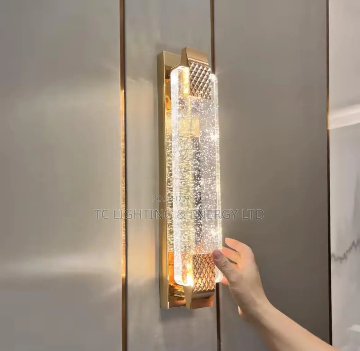 Modern Acrylic Led Wall Light