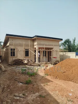 2bdrm Bungalow in Emene, Enugu for sale