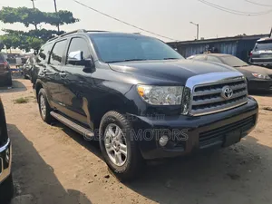 Toyota Sequoia Limited 4dr SUV 4WD (5.7L 8cyl 6A) 2013 Black