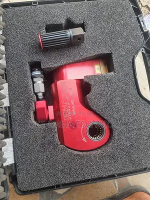 Square Drive 1" Hydraulic Torque Wrench