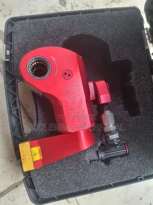 Square Drive 1" Hydraulic Torque Wrench