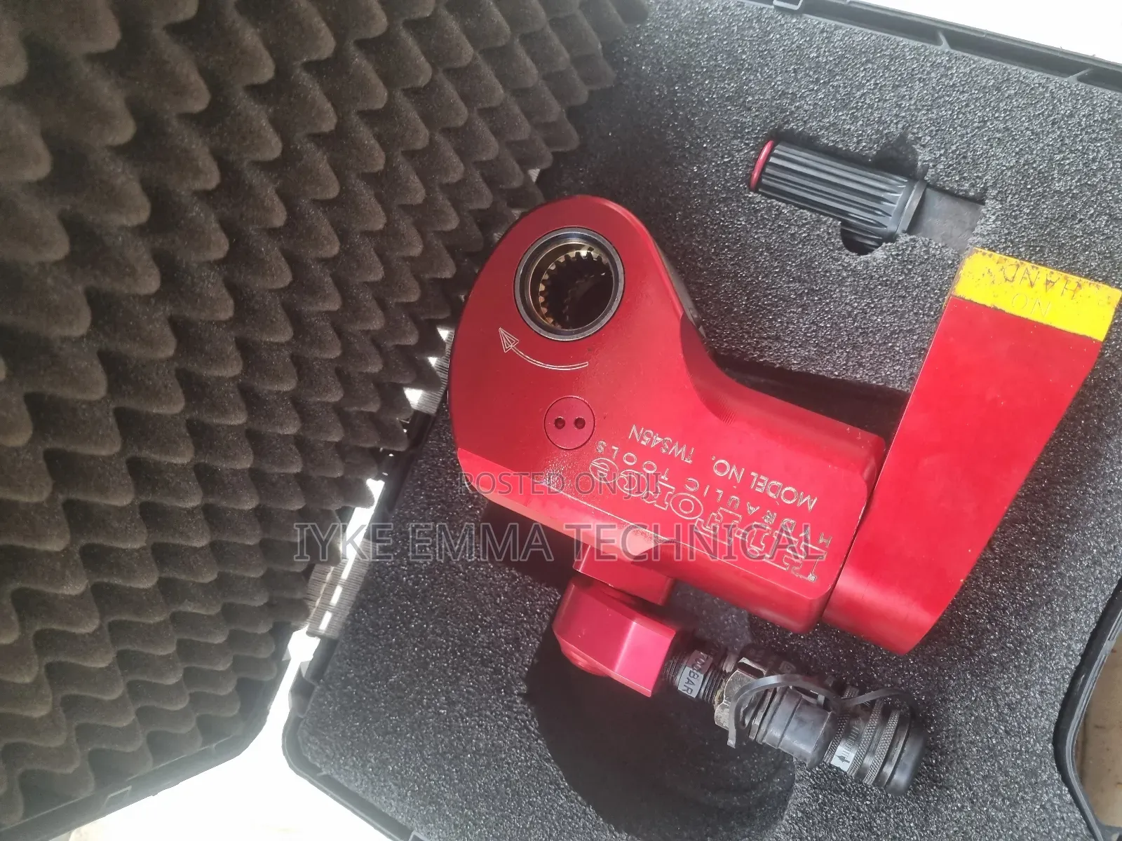 Square Drive 1" Hydraulic Torque Wrench