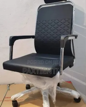 Office Chair With Swivel/Tyre