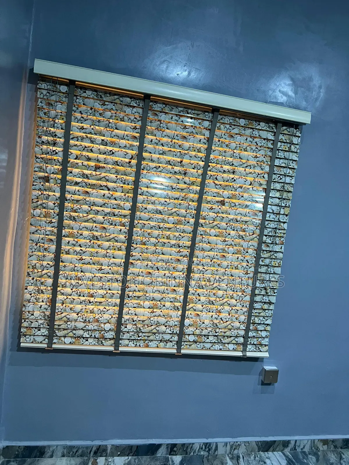 Your Classic Wooden Blind Original