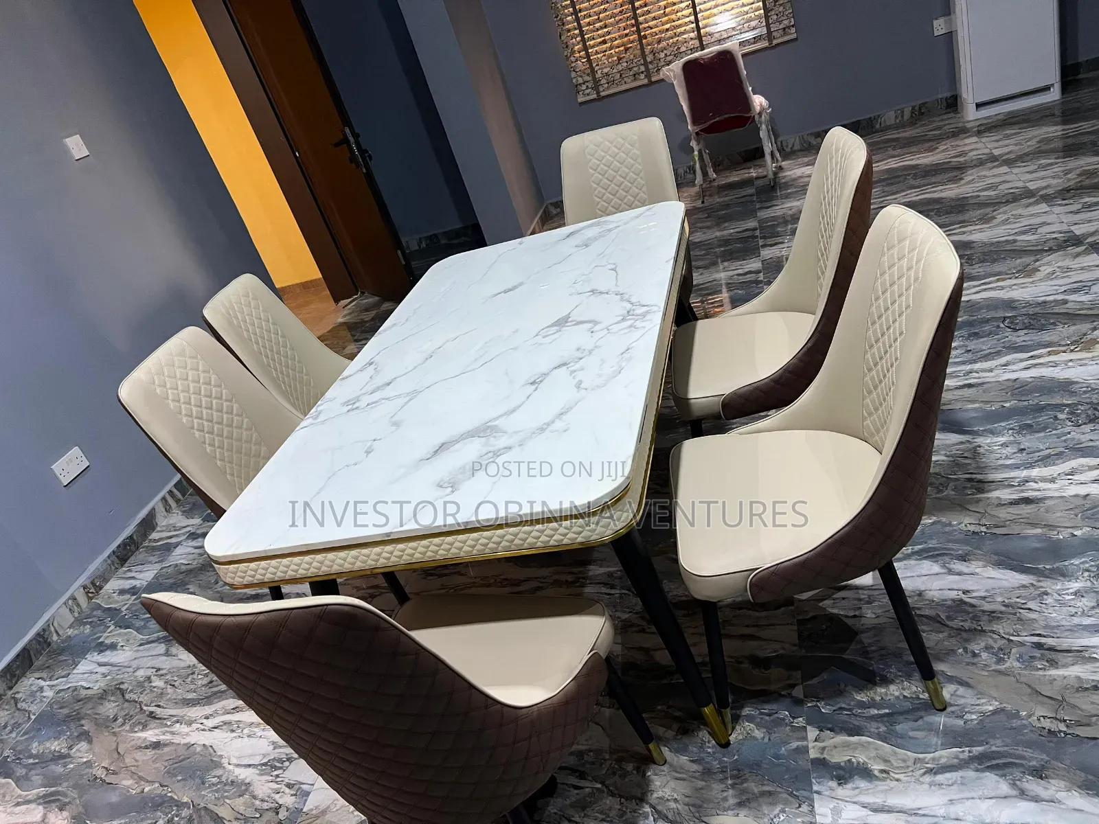 Classic Dining Table Original Six-Seater