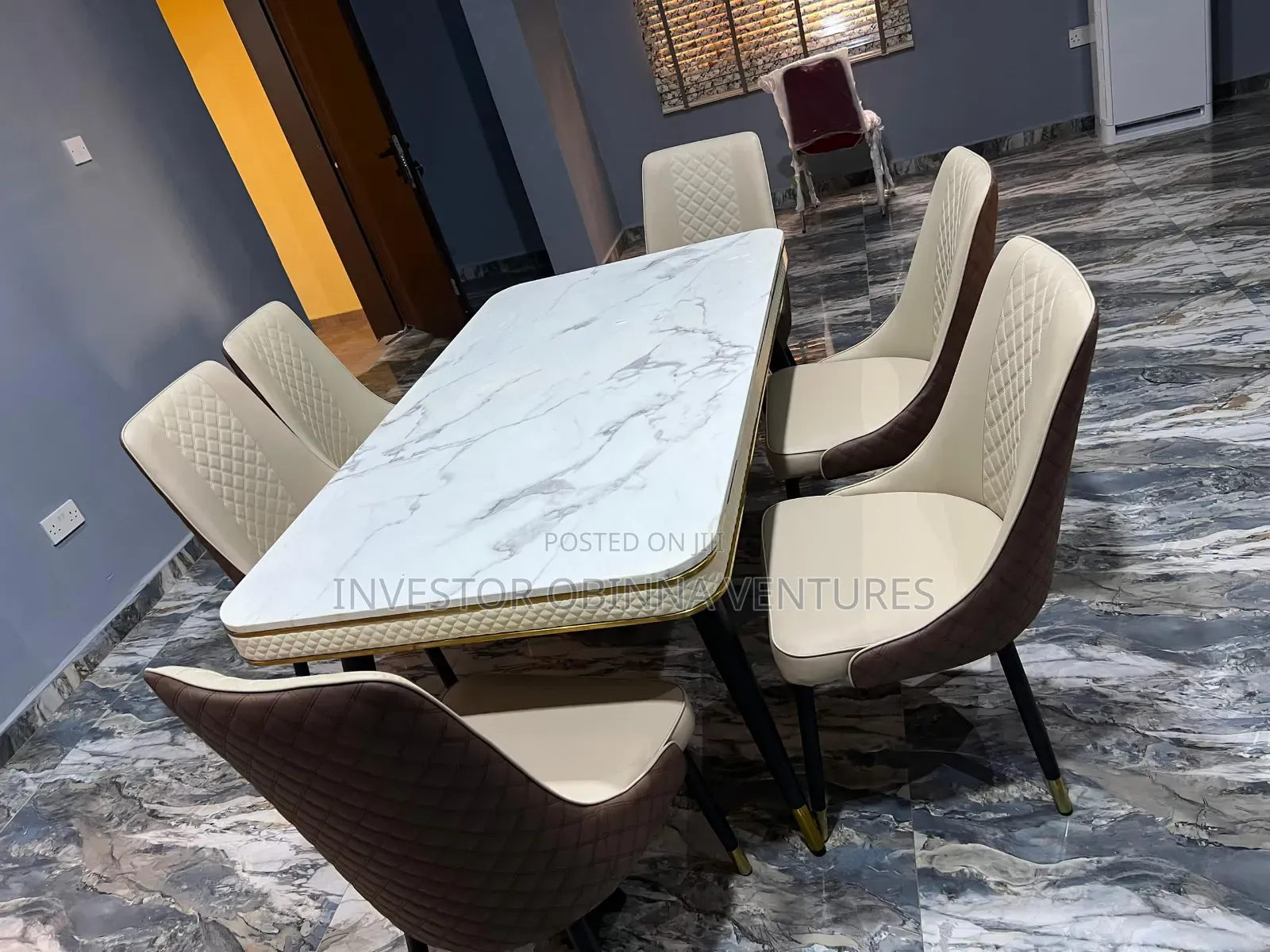 Classic Dining Table Original Six-Seater