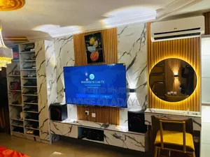 Premium TV Shelf